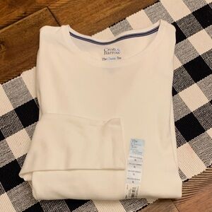Croft & Barrow white long sleeve tee